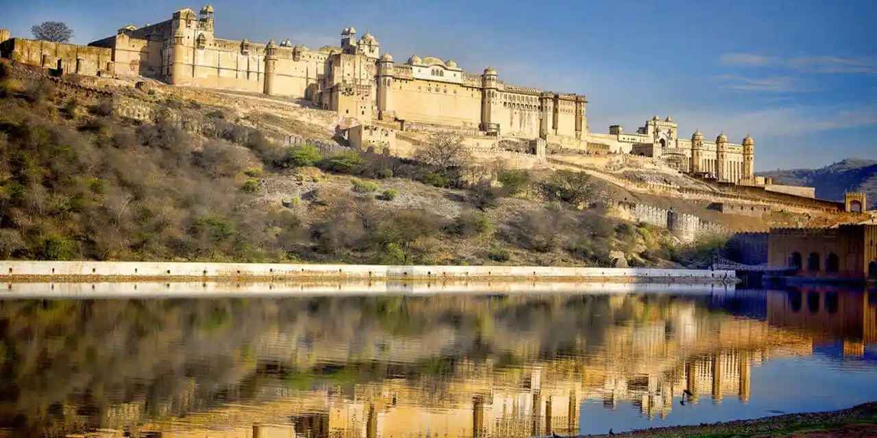Amber Fort Jaipur Guide – Explore Royal Heritage