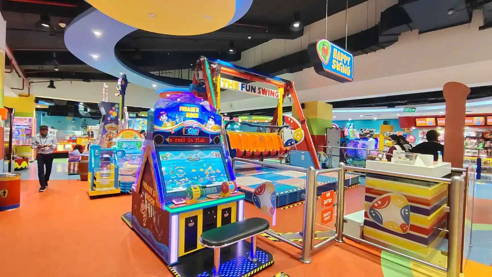 Entertainment & Gaming Zones