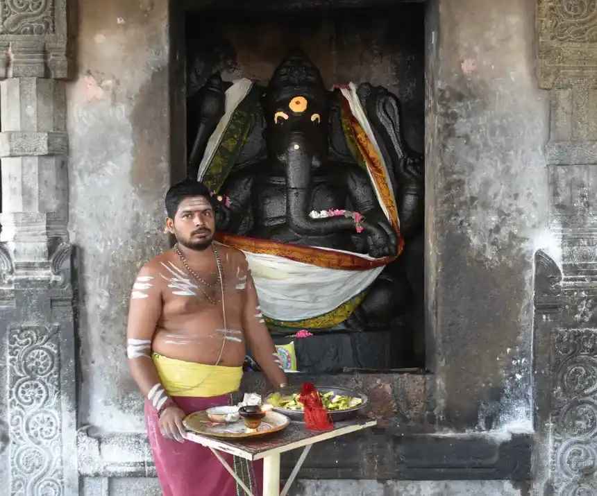 Who Can Perform Bhoomi Poojan?