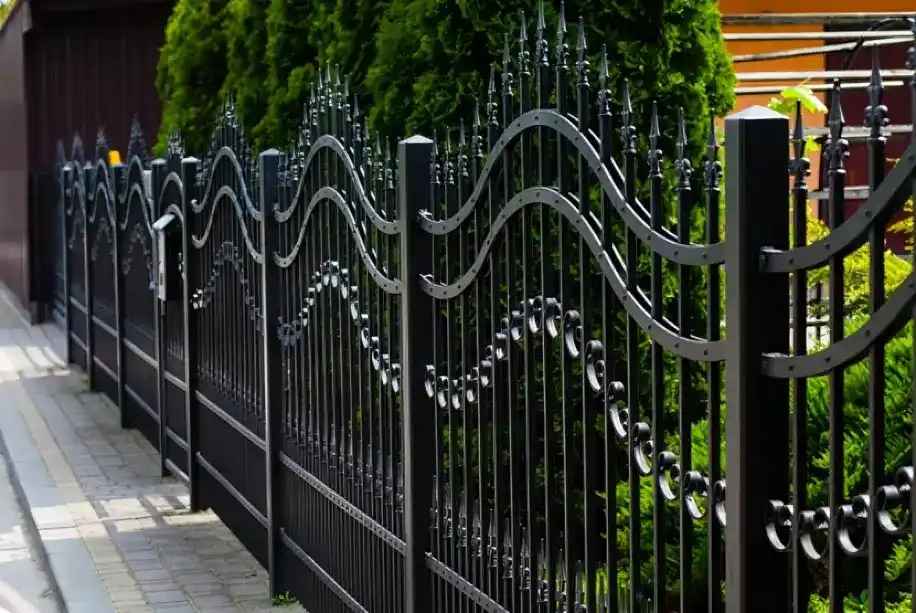 boundary-wall