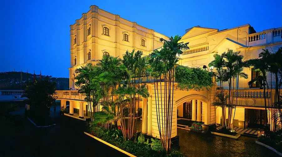 Oberoi Grand, Kolkata