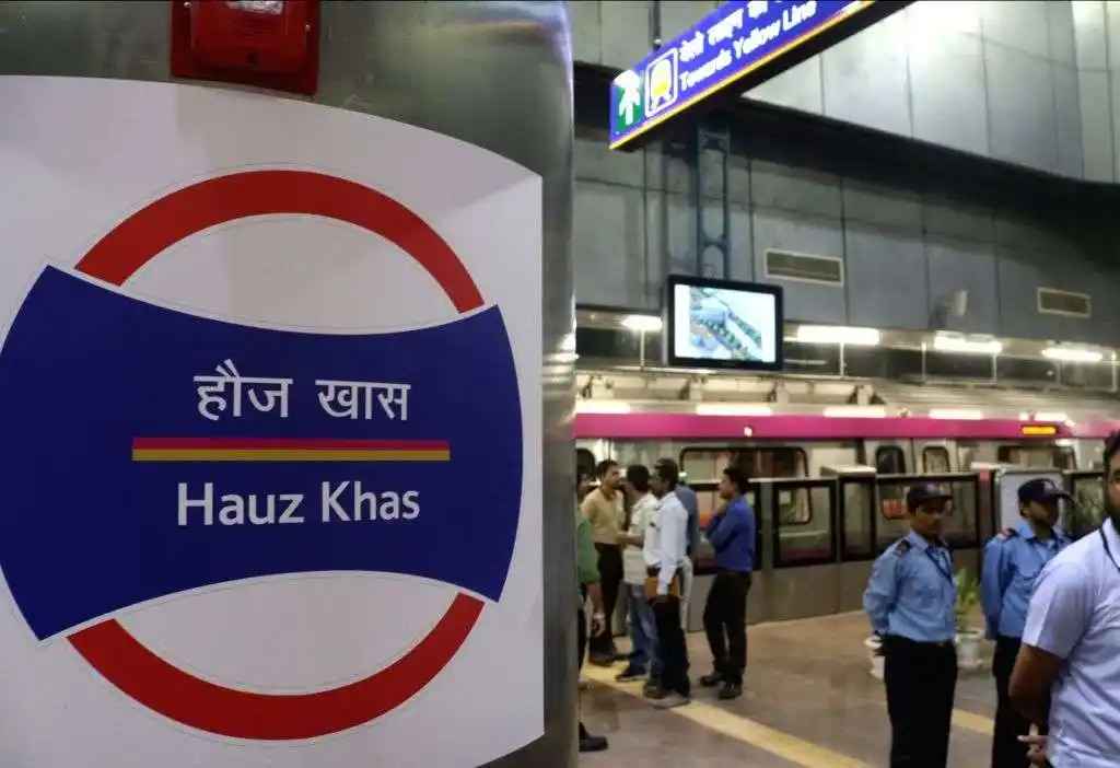 Hauz Khas Metro Station - New Delhi