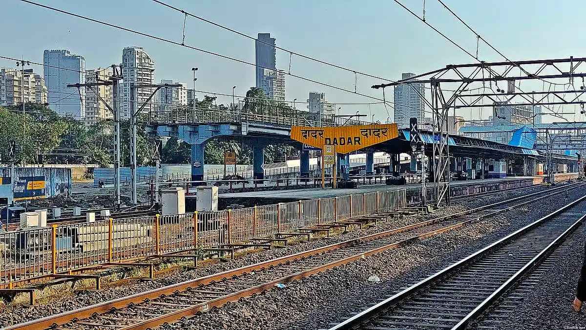mumbai dadar railway station