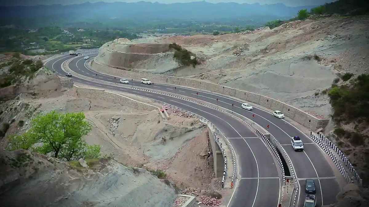 NH-44 Trade and Tourism