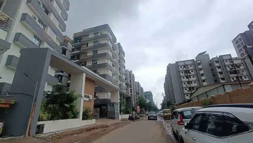 Nikol Gam Road: Living and Lifestyle Hub