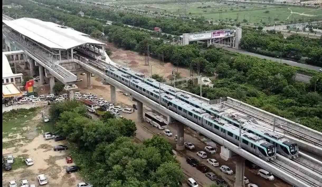 Pari Chowk Metro Station