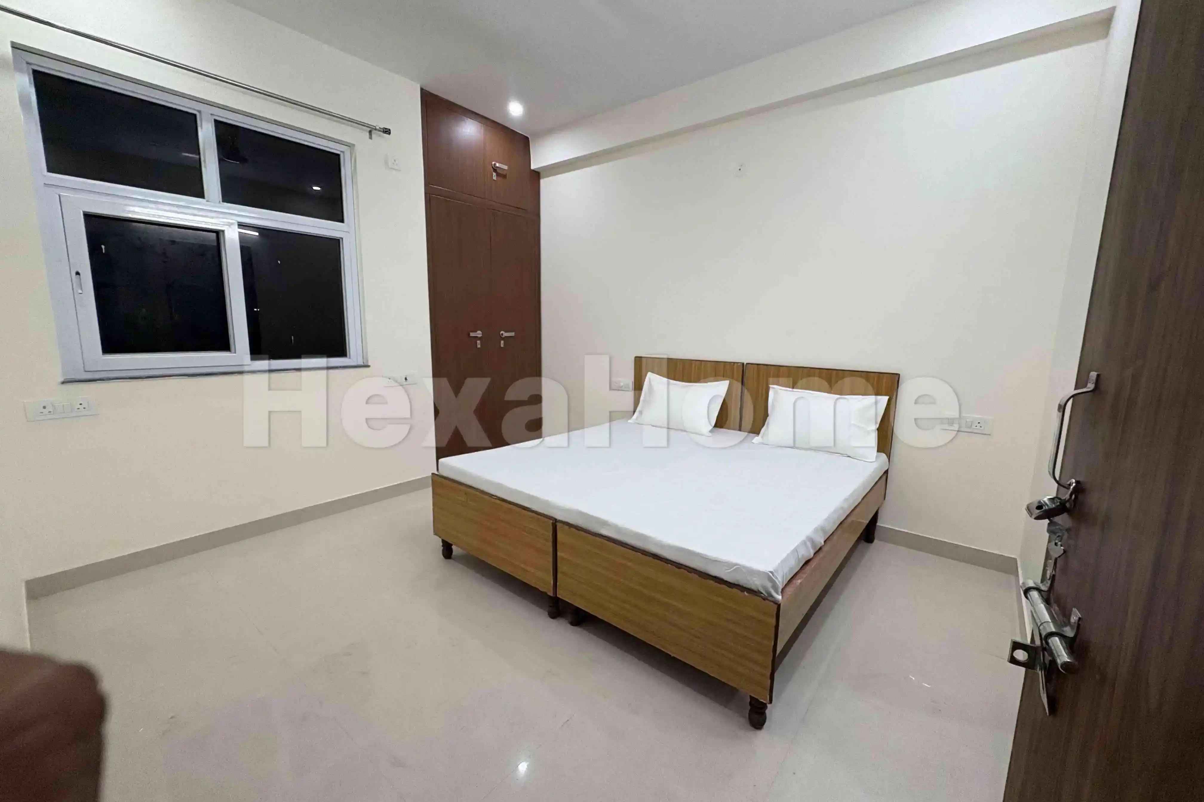 PGs for Boys and Girls in Noida