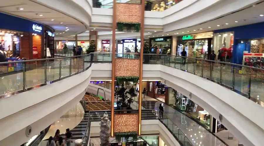 near phoenix mall of asia