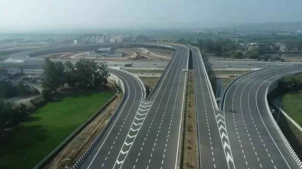 Real Estate Along Pune Nashik Highway