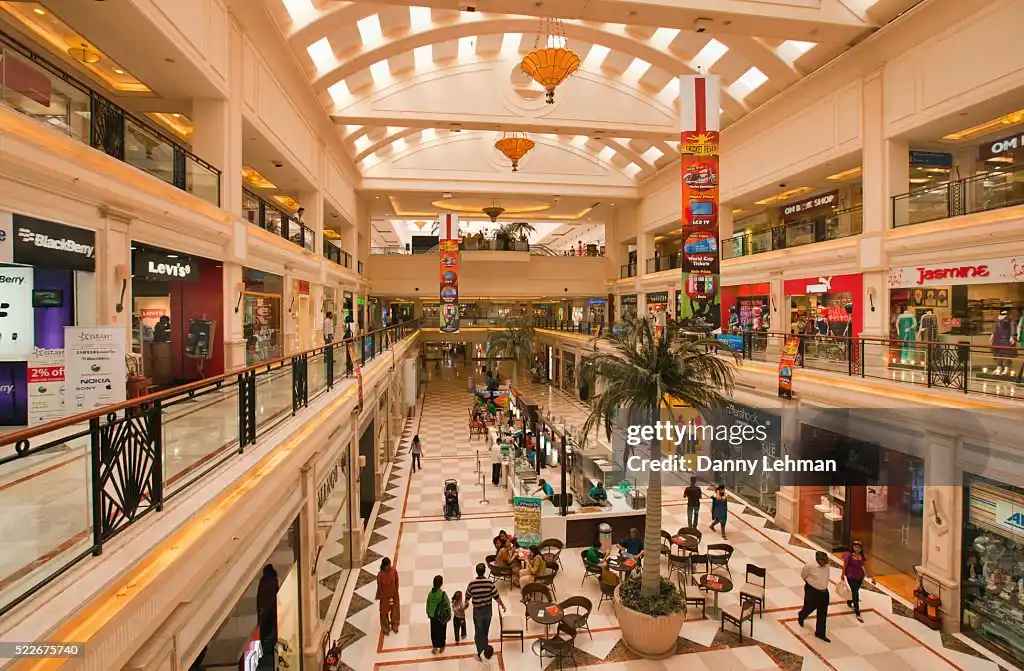 Shoppings and Dining