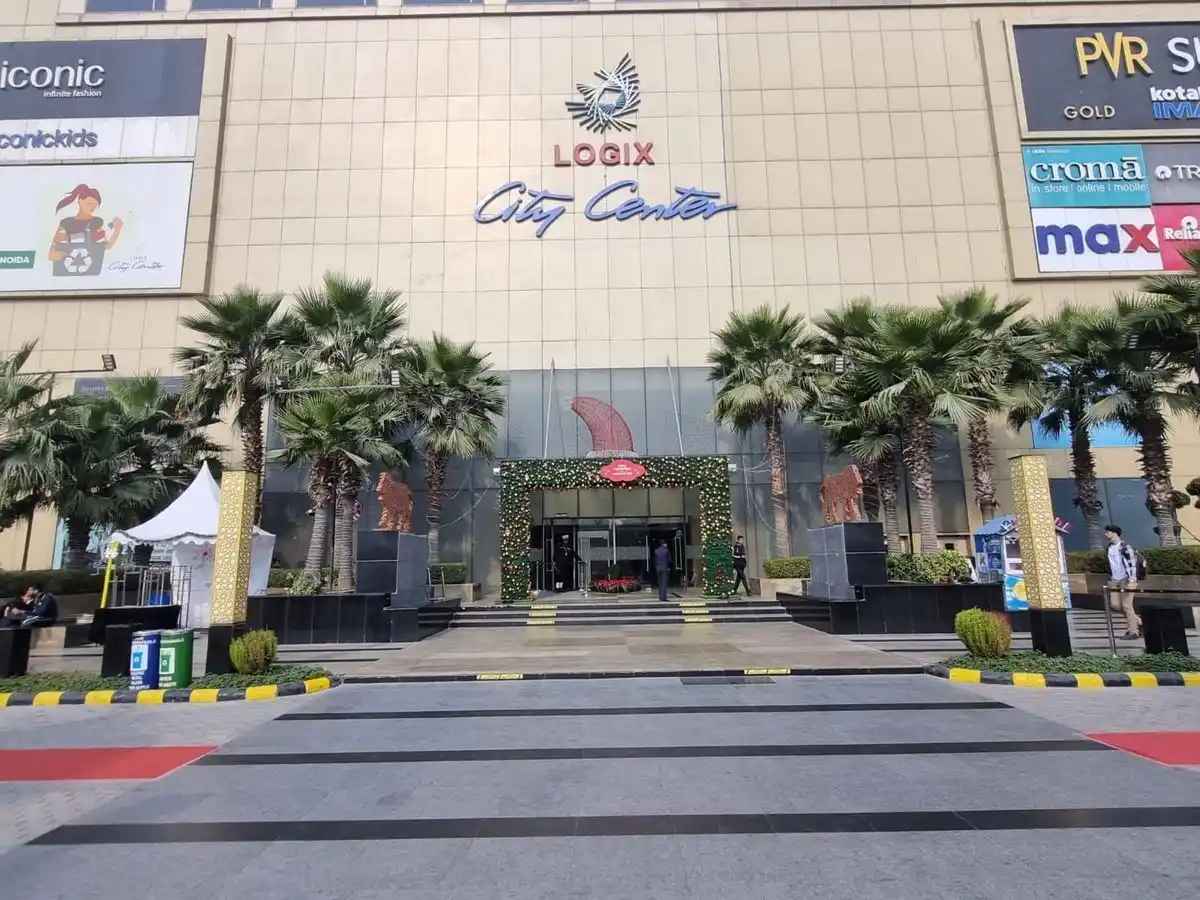 Shopping Malls