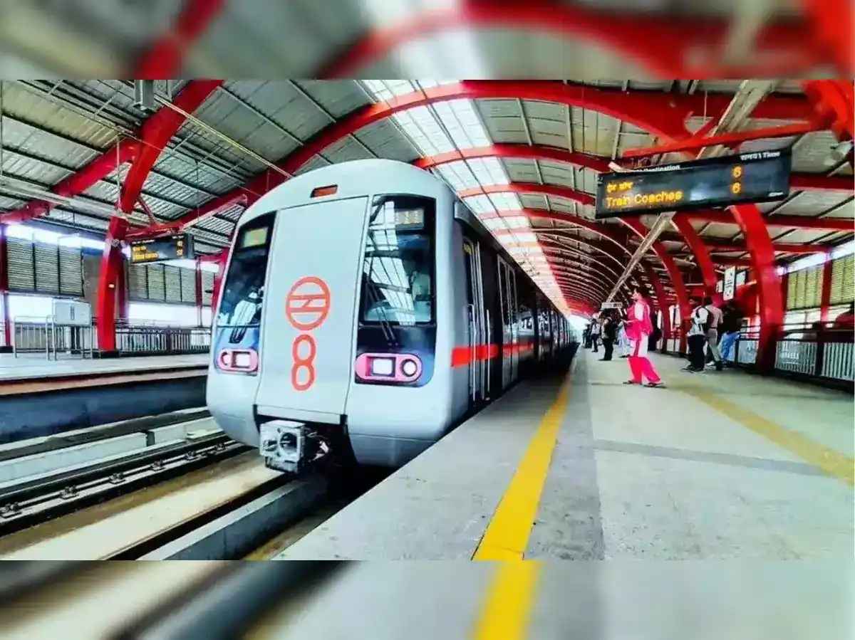 Select City Walk nearest metro station in Delhi