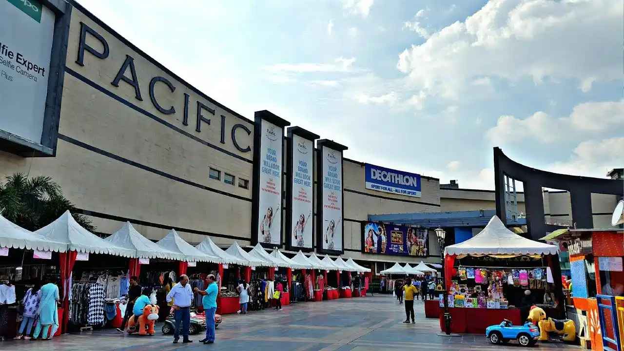 Shopping Malls