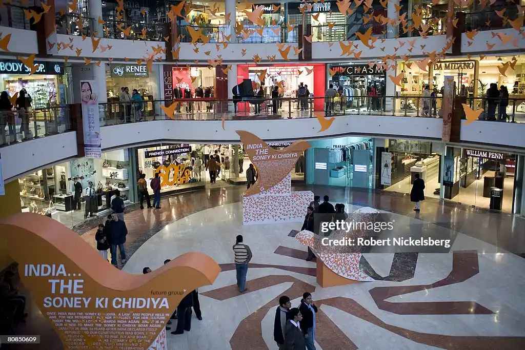 Shopping and Dining Options