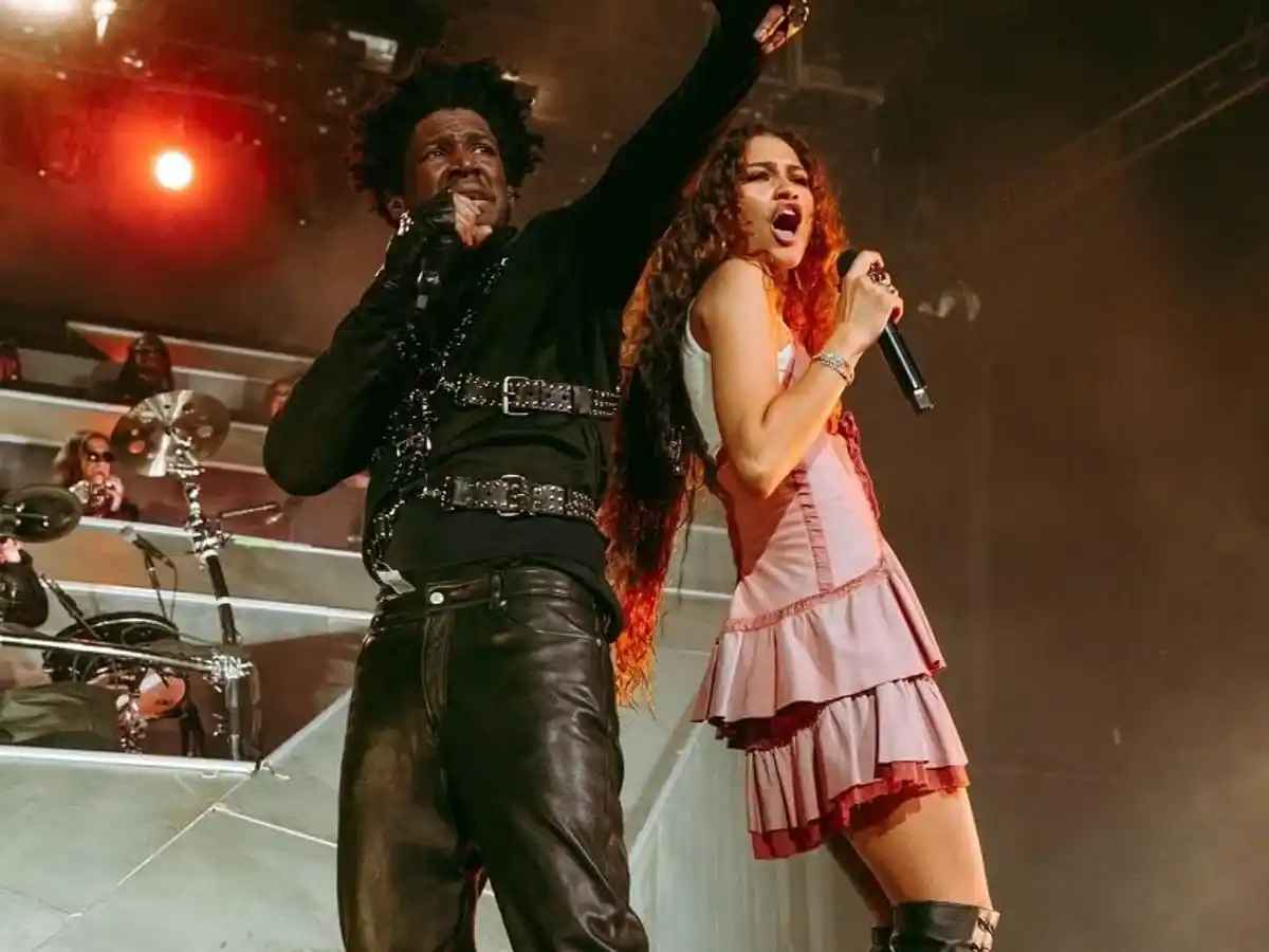Zendaya performing live