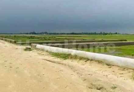 Residential carousel-/media/plot-residential/5-aug-2025/plot-photo-bs8f52mz.webp?label=others&cover=false