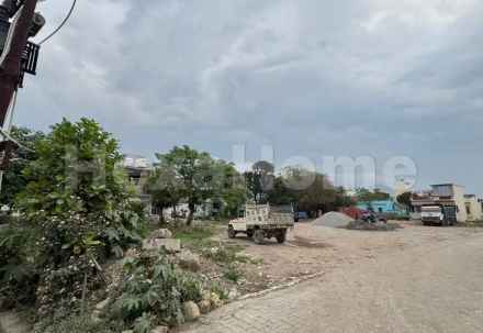 Commercial carousel-/media/plot/19-may-2026/plot-photo-b0jecnst.webp