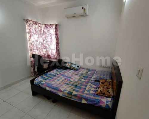 Saurabh is sharing a room in 2BHK Flat carousel