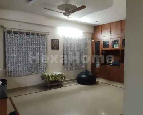 Akansha  is sharing a room in 3BHK Flat carousel