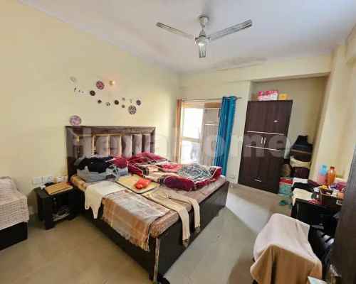 Anjali  is sharing a room in 3BHK Flat carousel