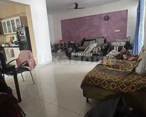 S is sharing a room in 3BHK Flat carousel