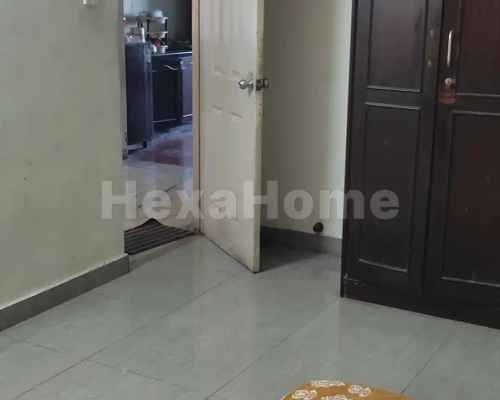 Alexander is sharing a room in 3BHK Flat carousel