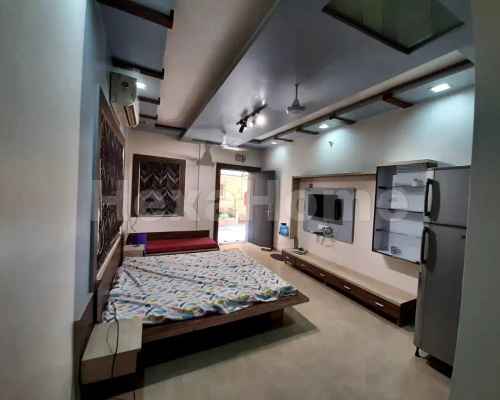 Jignesh is sharing a room in 2BHK Flat carousel