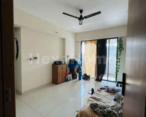 Pratiksha is sharing a room in 2BHK Flat carousel