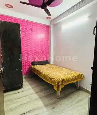 Shoyel is sharing a room in 3BHK Flat carousel