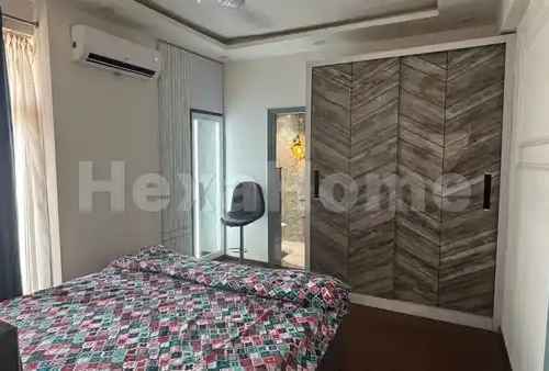 Shiny  is sharing a room in 2BHK Flat carousel