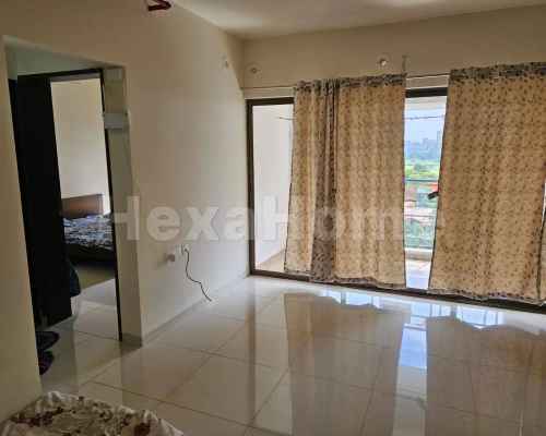 Priya is sharing a room in 1BHK Flat carousel