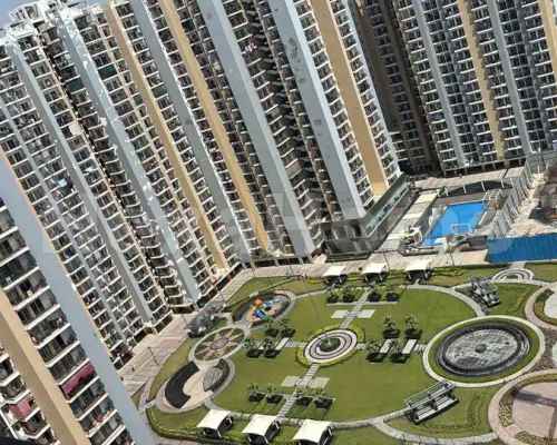 Saanvi is sharing a room in 3BHK Flat carousel
