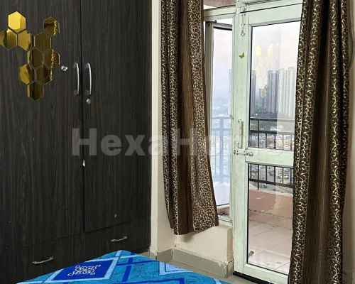 Nishant is sharing a room in 2BHK Flat carousel