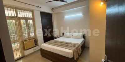 Afreen is sharing a room in 4BHK Flat Afreen is sharing a room in 4BHK Flat