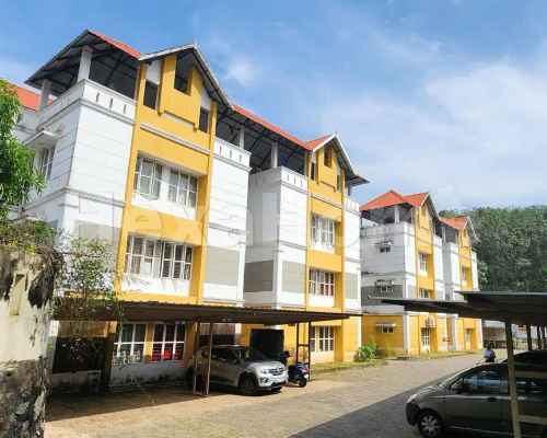 Sony is sharing a room in 3BHK Flat carousel