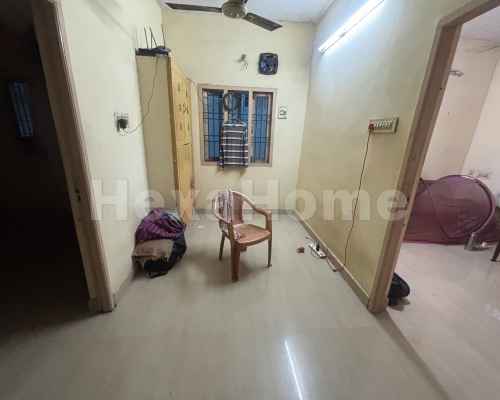 Saravanan is sharing a room in 3BHK Flat Saravanan is sharing a room in 3BHK Flat