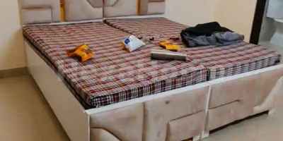 Jyoti is sharing a room in 3BHK Flat Jyoti is sharing a room in 3BHK Flat