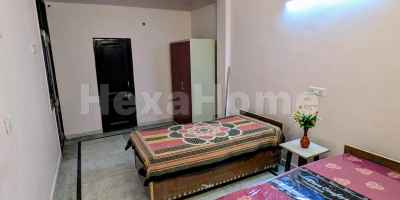 VP is sharing a room in 5+BHK Flat VP is sharing a room in 5+BHK Flat