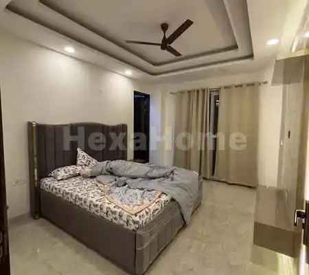 Kunal  is sharing a room in 3BHK Flat carousel