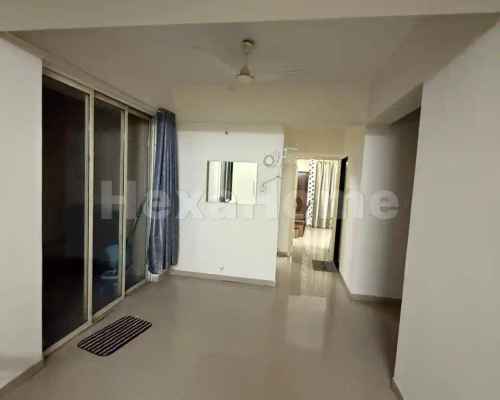 Nidhi is sharing a room in 2BHK Flat carousel