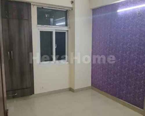 Daya is sharing a room in 3BHK Flat carousel