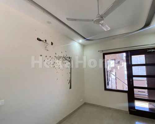 Vyaan  is sharing a room in 2BHK Flat carousel