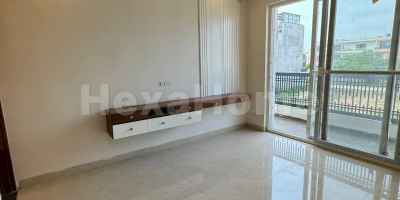 Anuradha is sharing a room in 3BHK Flat Anuradha is sharing a room in 3BHK Flat