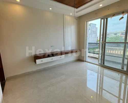 Anuradha is sharing a room in 3BHK Flat carousel