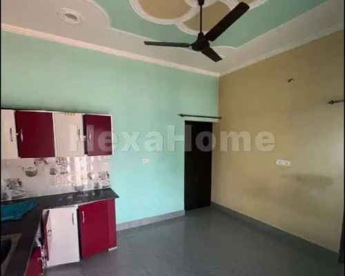 Sunny is sharing a room in 2BHK Flat carousel